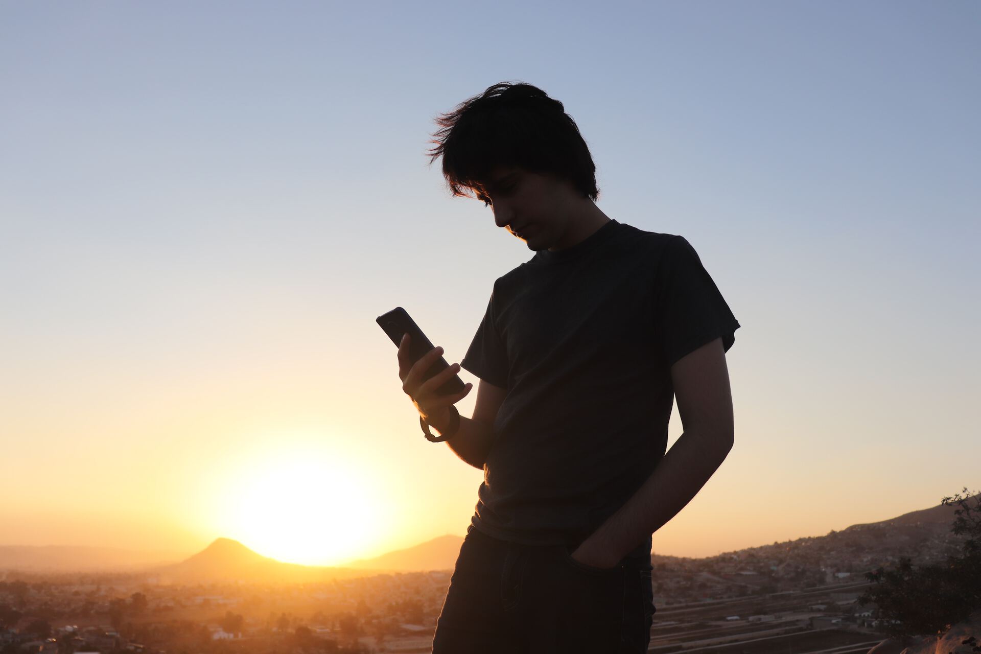 Beware of notification previews on your phone